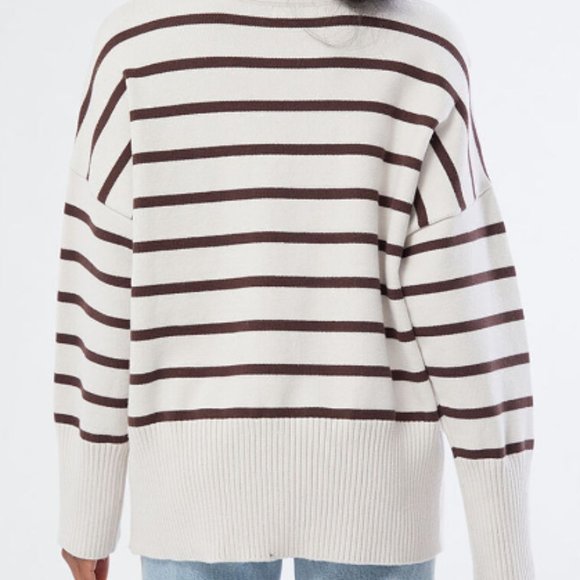 Striped Kendall & Kylie Evvie Oversized Sweater - Picture 4 of 8